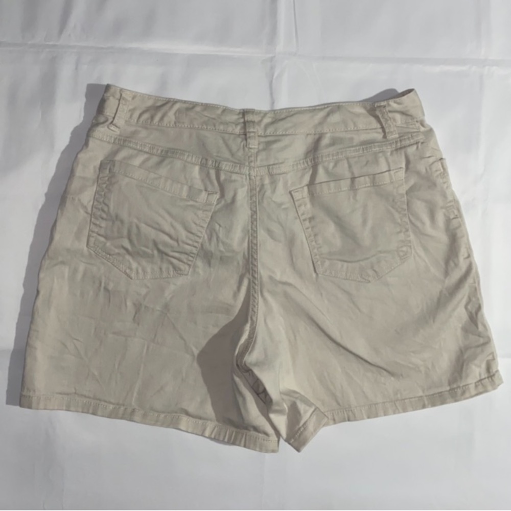 Cherokee Khaki Shorts - Picture 8 of 8